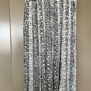 Addition Elle Black and White Snake-Print Maxi Skirt